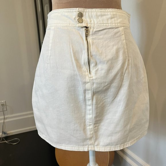 Lez a Lez White Embroidered Skirt Sz 28 - Picture 4 of 12